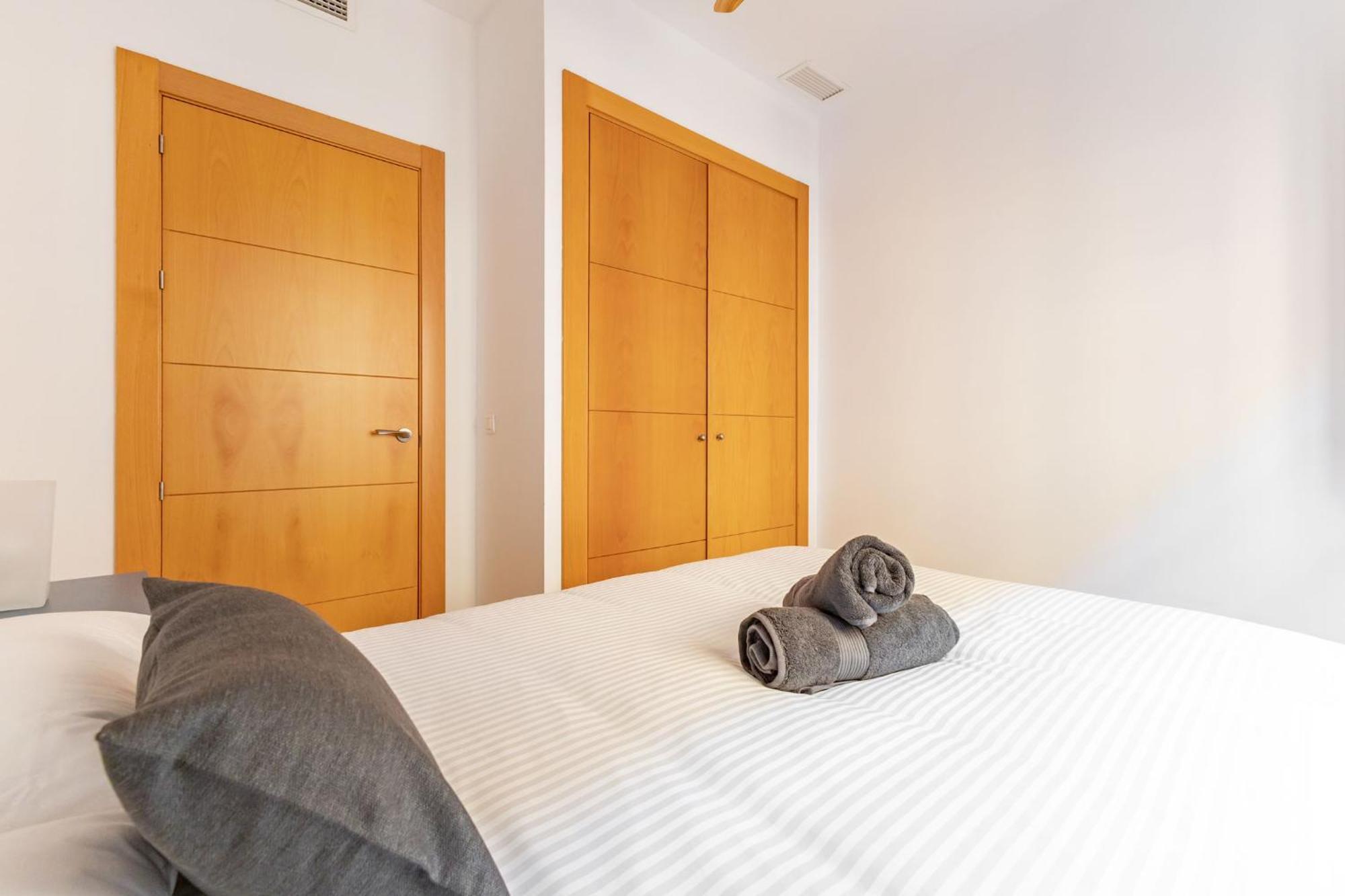 Charming 2 Bedroom Apartment At San Marcos Plaza By Ocityzen — Photos 2